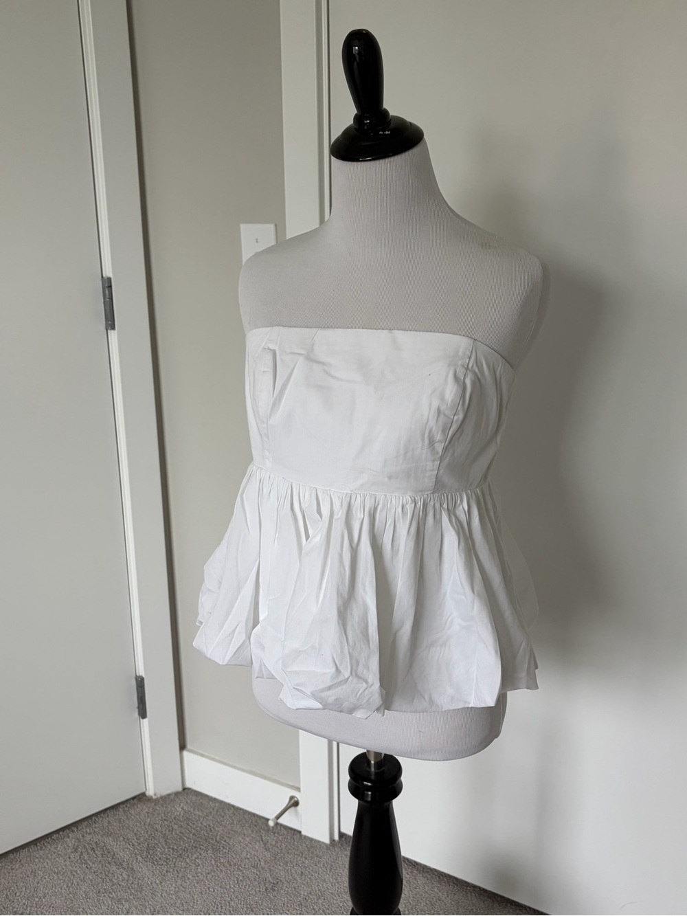 Abercrombie & Fitch White Strapless Peplum Camisole